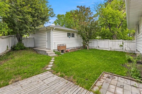 3248 Bearspaw Drive Nw, Calgary, AB 