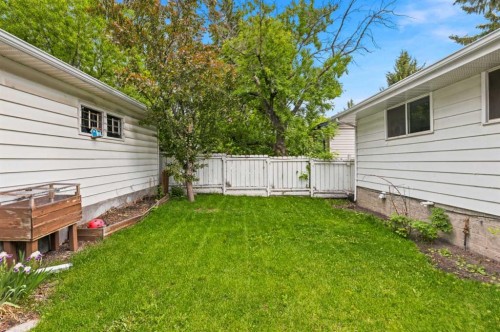 3248 Bearspaw Drive Nw, Calgary, AB 