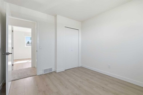 532 Rundleridge Drive Ne, Calgary, AB 