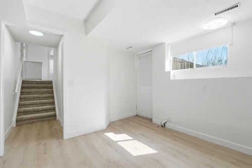 532 Rundleridge Drive Ne, Calgary, AB 