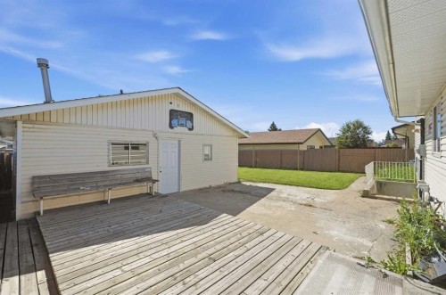 532 Rundleridge Drive Ne, Calgary, AB 