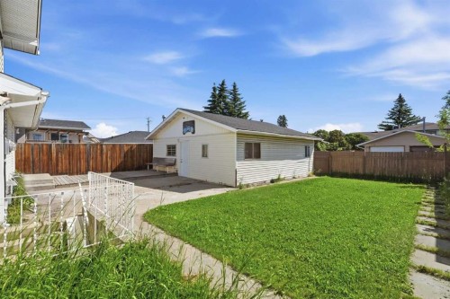 532 Rundleridge Drive Ne, Calgary, AB 