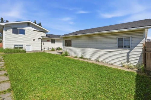 532 Rundleridge Drive Ne, Calgary, AB 