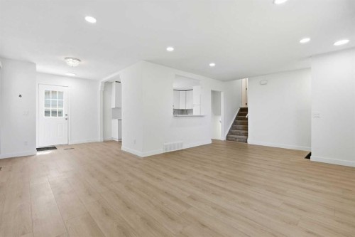 532 Rundleridge Drive Ne, Calgary, AB 