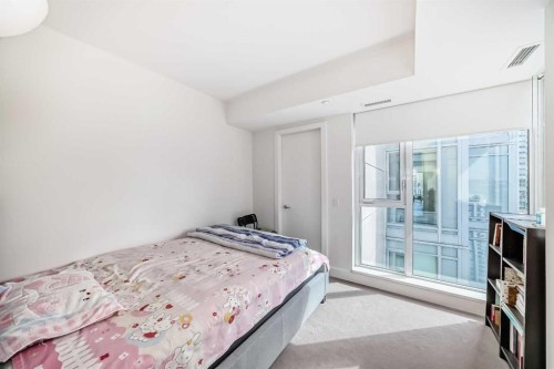 2001-1025 5 Avenue Sw, Calgary, AB - Indoor Photo Showing Bedroom