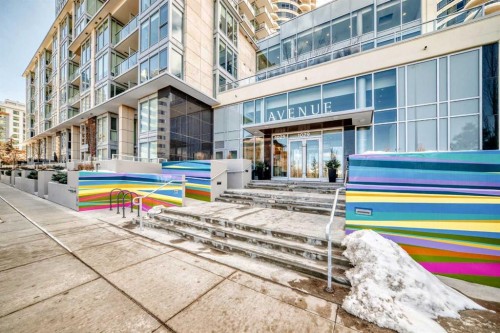 2001-1025 5 Avenue Sw, Calgary, AB - Outdoor With Balcony