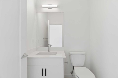 11-1453 Na'A Drive Sw, Calgary, AB - Indoor Photo Showing Bathroom