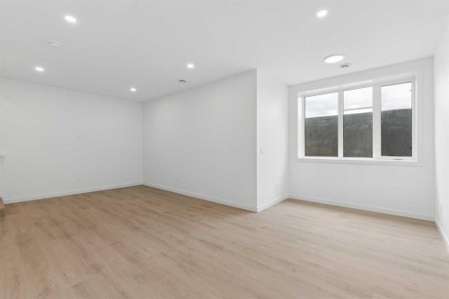 11-1453 Na'A Drive Sw, Calgary, AB - Indoor Photo Showing Other Room