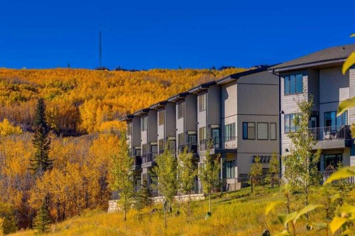 11-1453 Na'A Drive Sw, Calgary, AB - Outdoor