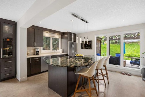 11 Stradwick Way Sw, Calgary, AB 