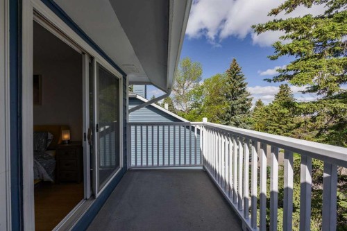11 Stradwick Way Sw, Calgary, AB 