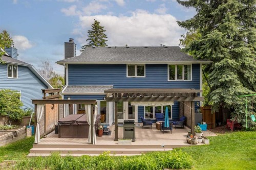 11 Stradwick Way Sw, Calgary, AB 
