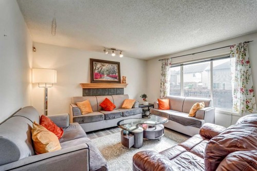 84 Saddletree Close Ne, Calgary, AB 