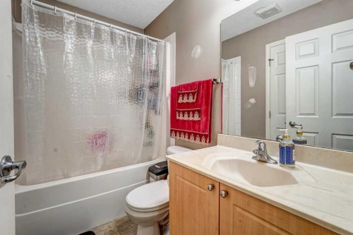 84 Saddletree Close Ne, Calgary, AB 