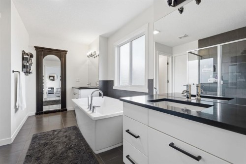 48 Sundown Way, Cochrane, AB 