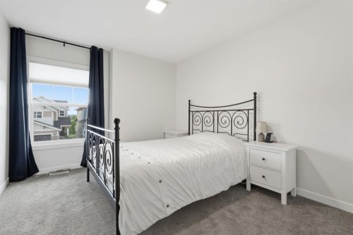 48 Sundown Way, Cochrane, AB 