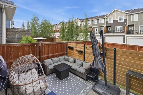 48 Sundown Way, Cochrane, AB 