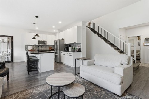 48 Sundown Way, Cochrane, AB 