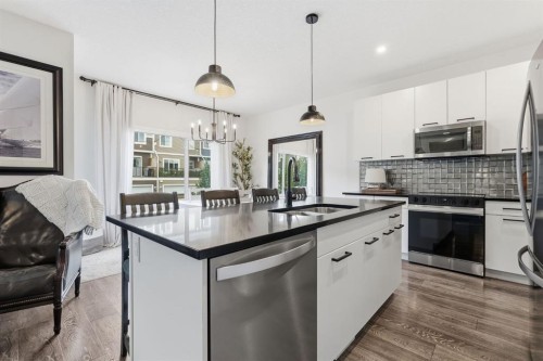 48 Sundown Way, Cochrane, AB 