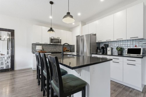 48 Sundown Way, Cochrane, AB 