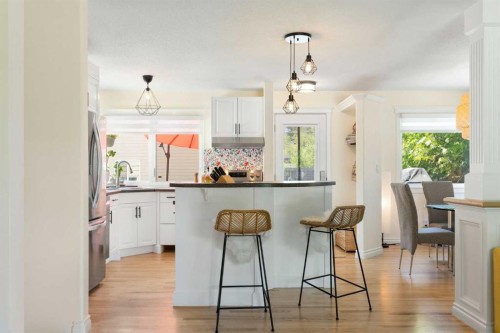 263 Midlawn Close Se, Calgary, AB 