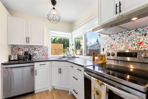 263 Midlawn Close Se, Calgary, AB 