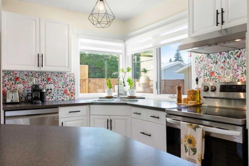 263 Midlawn Close Se, Calgary, AB 