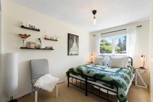 263 Midlawn Close Se, Calgary, AB 