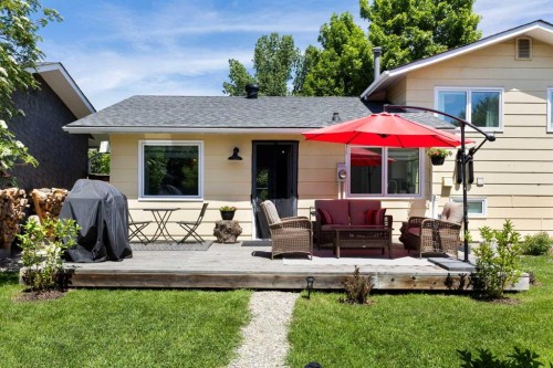 263 Midlawn Close Se, Calgary, AB 
