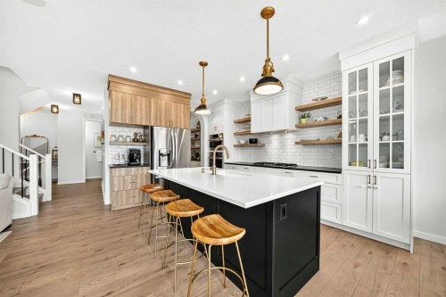 791 Cranbrook Gardens Se, Calgary, AB 