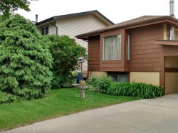 100 Doverglen Crescent SE Calgary, AB T2B 2P6