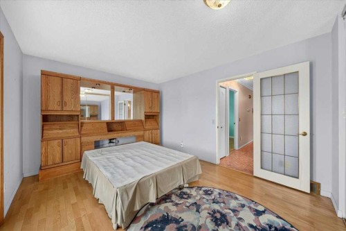 136 Hunterhorn Drive, Calgary, AB 