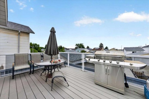 136 Hunterhorn Drive, Calgary, AB 