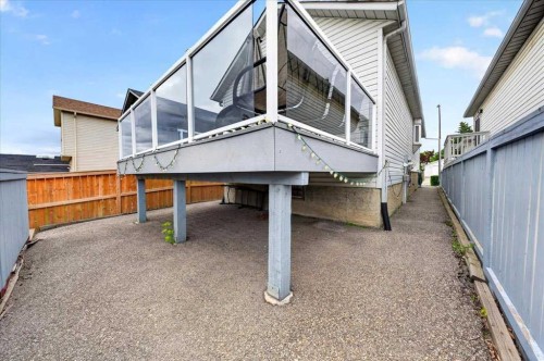 136 Hunterhorn Drive, Calgary, AB 