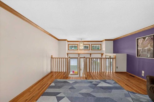 136 Hunterhorn Drive, Calgary, AB 
