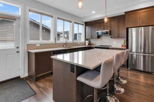 106 Cornerbrook Manor Ne, Calgary, AB 