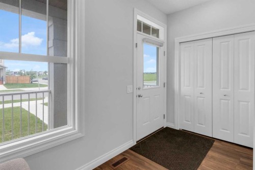 106 Cornerbrook Manor Ne, Calgary, AB 