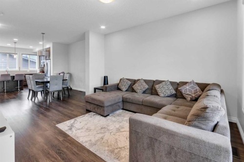 106 Cornerbrook Manor Ne, Calgary, AB 
