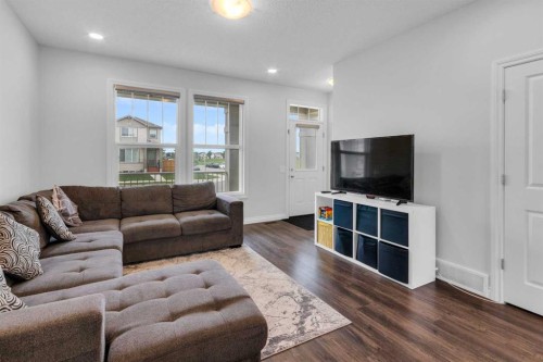 106 Cornerbrook Manor Ne, Calgary, AB 