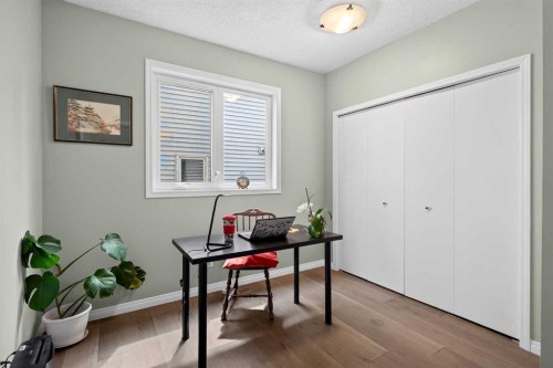 76 Edgepark Road Nw, Calgary, AB 
