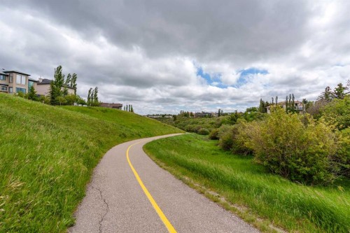 76 Edgepark Road Nw, Calgary, AB 