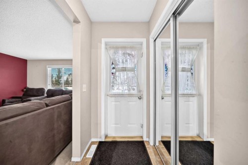 18 Taralake Gardens Ne, Calgary, AB 