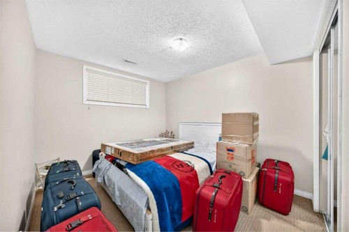 18 Taralake Gardens Ne, Calgary, AB 