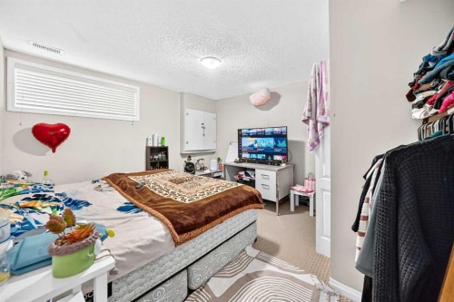 18 Taralake Gardens Ne, Calgary, AB 