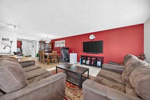 18 Taralake Gardens Ne, Calgary, AB 