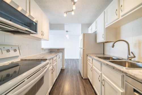 712-8604 48 Avenue Nw, Calgary, AB 