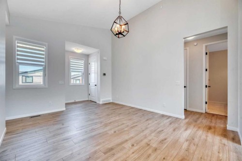 33 Lucas Rise Nw, Calgary, AB 