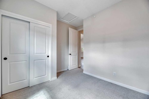 33 Lucas Rise Nw, Calgary, AB 