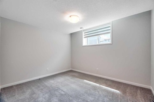 33 Lucas Rise Nw, Calgary, AB 