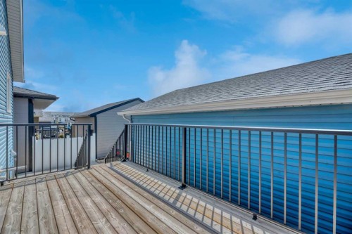 33 Lucas Rise Nw, Calgary, AB 
